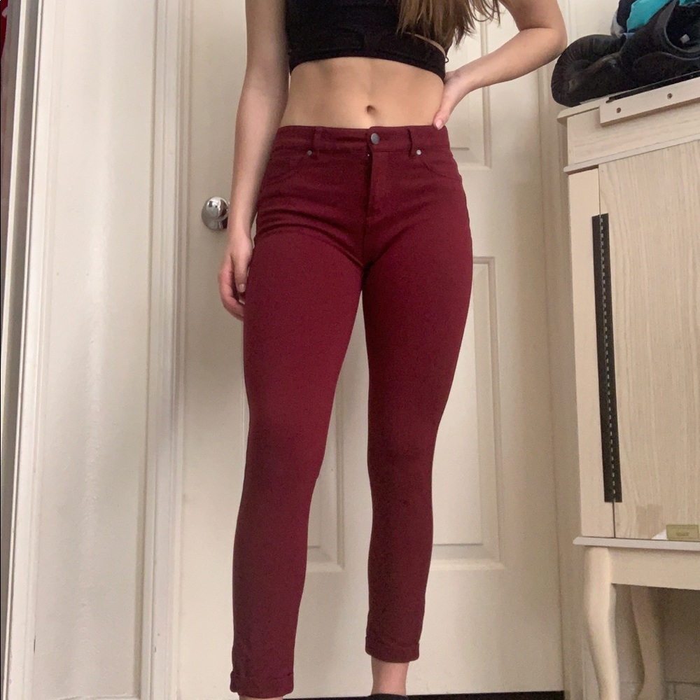 Women’s Maroon Jeggings